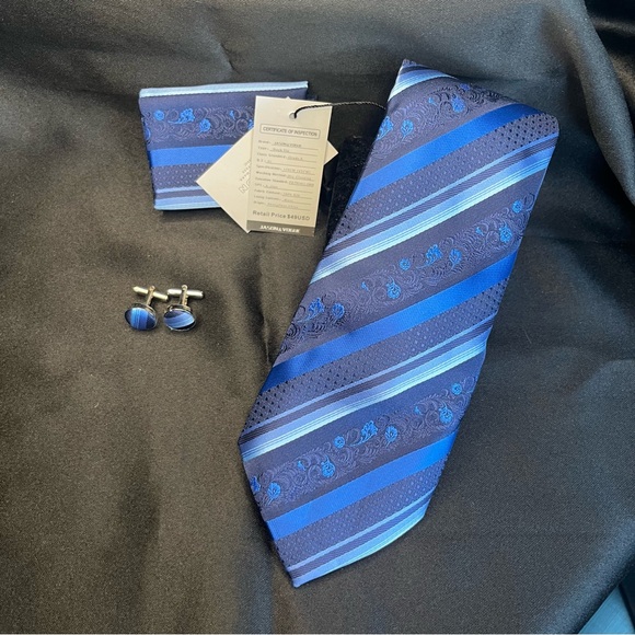 NWT- Elegant Silk Blue Striped Tie Set - Picture 3 of 4
